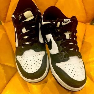 AUTHENTIC*** Dunk Low GS “Black and White”